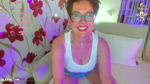 Jenn online show from October 29, 2025, 12:51 pm