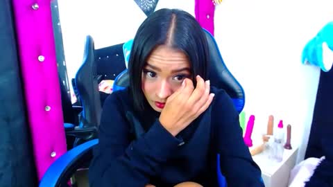 jenn online show from April 11, 2026, 7:56 am