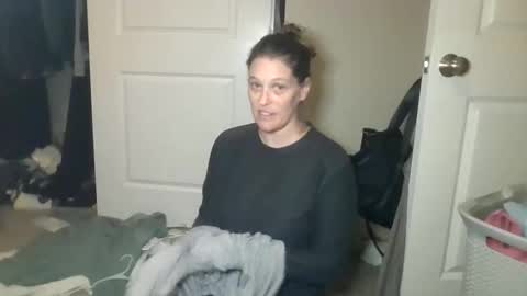 Snapshot of jennibean6996 chatting on November 9, 2025, 12:42 am Jennibean6996 online show from November 9, 2025, 12:42 am