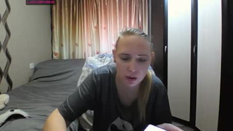 Snapshot of jennideep chatting on March 21, 2026, 12:43 pm JenniDeep online show from March 21, 2026, 12:43 pm