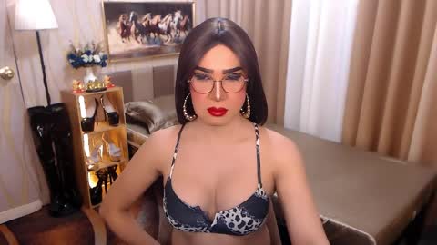 Snapshot of jenniegarcia chatting on April 26, 2026, 4:48 pm jenniegarcia online show from April 26, 2026, 4:48 pm