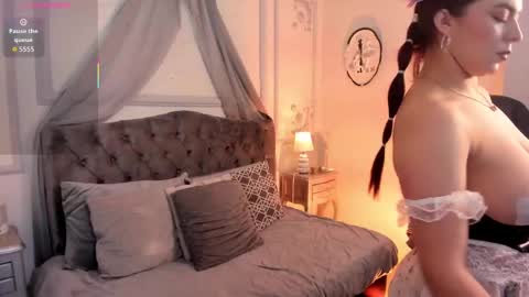 Jennie online show from October 5, 2025, 1:20 pm