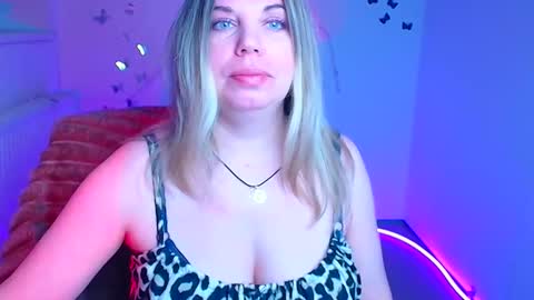 Jennifer online show from April 7, 2026, 6:03 am