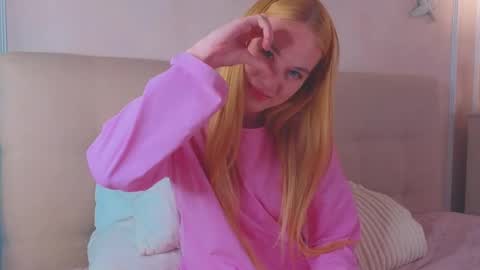 Snapshot of jennifercamprell chatting on April 23, 2026, 7:05 pm jennifercamprell online show from April 23, 2026, 7:05 pm