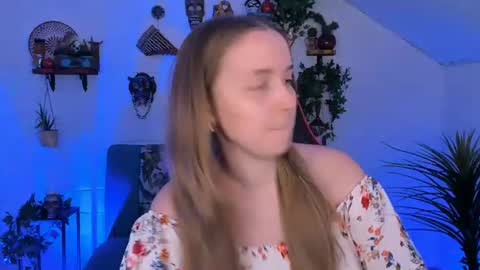Snapshot of jennifergraces chatting on July 15, 2026, 5:51 pm Jennifer online show from July 15, 2026, 5:51 pm