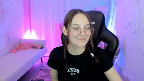 Snapshot of jenniferkiim chatting on January 5, 2026, 5:27 pm jenniferkiim online show from January 5, 2026, 5:27 pm