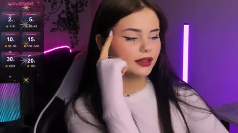 Snapshot of jenniferwandis77 chatting on December 8, 2024, 5:11 pm Jenni online show from December 8, 2024, 5:11 pm