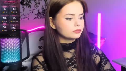 Snapshot of jenniferwandis77 chatting on December 19, 2024, 5:08 pm Jenni online show from December 19, 2024, 5:08 pm