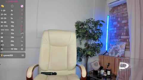 jenny_harringtons online show from March 19, 2026, 7:12 am