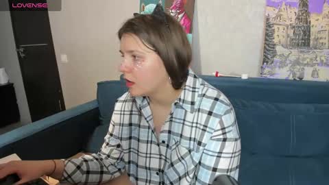 Jenny online show from February 28, 2025, 11:47 am