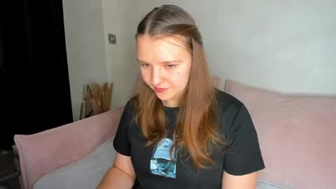 Jenny online show from May 4, 2026, 9:27 am