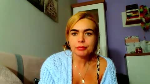 Jenny online show from December 6, 2024, 12:16 pm