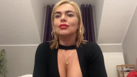 Jenny online show from December 19, 2024, 11:50 am