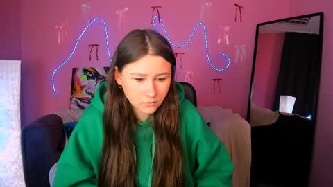 Jenny online show from April 10, 2026, 6:07 am