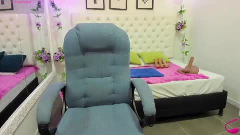 jenny_stark online show from May 28, 2026, 11:07 am