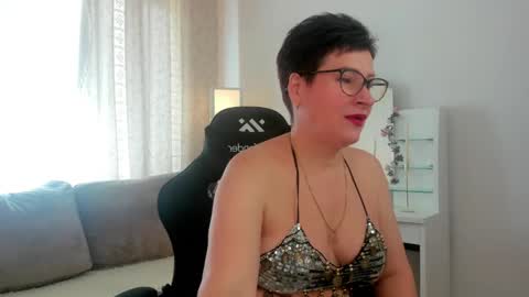 Snapshot of jennymons chatting on May 5, 2026, 8:22 am Jenny online show from May 5, 2026, 8:22 am
