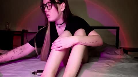 JennyRass online show from November 9, 2025, 1:31 pm