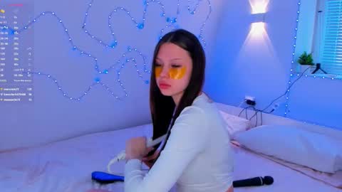 Snapshot of jennysilk chatting on March 24, 2026, 12:48 am Jenny online show from March 24, 2026, 12:48 am