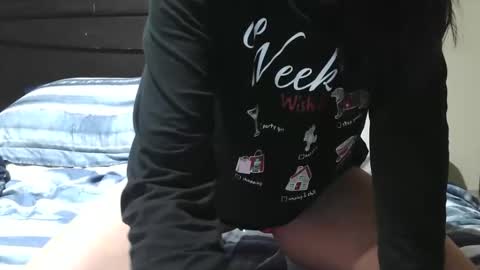 jenroses82 online show from October 30, 2025, 12:01 am