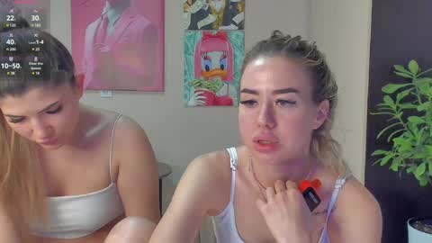 Snapshot of jeremayalove chatting on December 3, 2024, 5:20 am Hi hi We are Jessie and Betti online show from December 3, 2024, 5:20 am