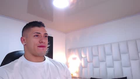 Jeremy lane online show from April 14, 2026, 11:33 pm