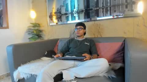 Snapshot of jeremy_wallker chatting on February 6, 2026, 7:39 pm Jeremy online show from February 6, 2026, 7:39 pm