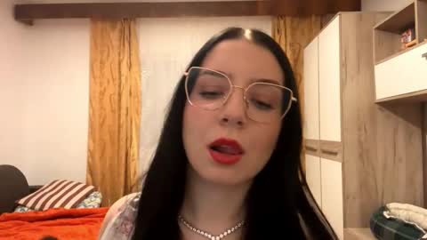 Snapshot of jericaeakle chatting on January 14, 2026, 7:19 pm Lucy online show from January 14, 2026, 7:19 pm