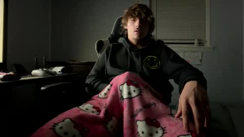 jerimiahslhong online show from November 5, 2025, 2:33 am