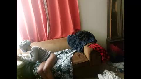 SkynStarlight online show from February 18, 2026, 8:10 am