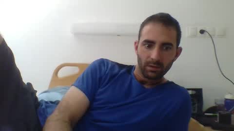 jeropa5476 online show from October 24, 2025, 12:01 pm