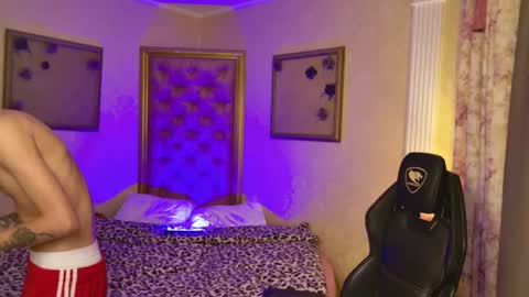 Jerry  online show from October 2, 2025, 7:43 pm