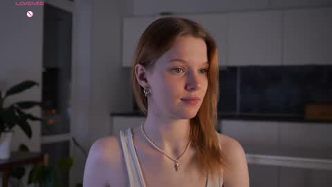 Molly online show from November 25, 2025, 3:34 pm