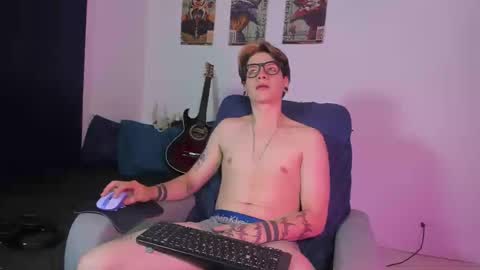 Angelo online show from September 23, 2025, 1:52 am