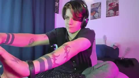 Angelo online show from October 26, 2025, 2:39 am