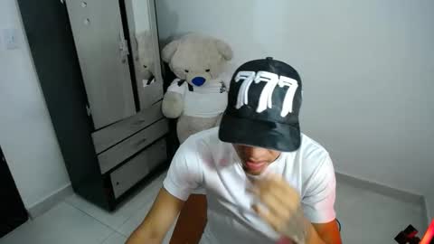 Snapshot of jersiherberth chatting on May 8, 2026, 11:59 am jersiherberth online show from May 8, 2026, 11:59 am