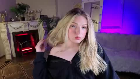 jes_solar online show from October 24, 2025, 9:44 pm