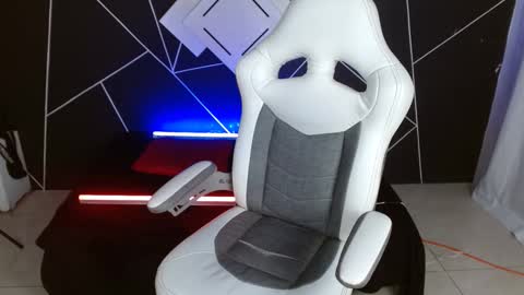 Snapshot of jesiclark chatting on January 22, 2025, 1:53 am sofi online show from January 22, 2025, 1:53 am