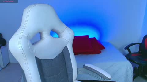 Snapshot of jesiclark chatting on April 24, 2026, 5:32 am sofi online show from April 24, 2026, 5:32 am