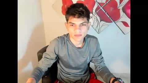 jesshot_bigcock online show from June 3, 2026, 4:37 am