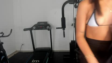 Snapshot of jessi_powel chatting on May 2, 2026, 1:38 pm Jess online show from May 2, 2026, 1:38 pm