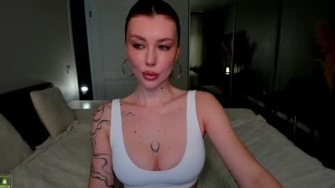 Snapshot of jessica_gill chatting on February 19, 2025, 7:17 am Jessica online show from February 19, 2025, 7:17 am