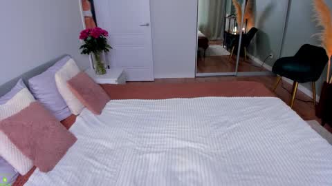 Snapshot of jessica_gill chatting on September 9, 2025, 6:24 am Jessica online show from September 9, 2025, 6:24 am