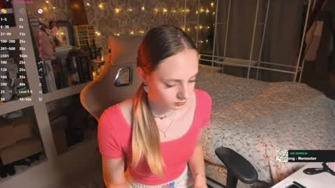 Snapshot of jessica_jane_ chatting on December 21, 2024, 2:09 am Mila online show from December 21, 2024, 2:09 am