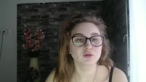 jessica_moul online show from February 5, 2025, 2:48 pm