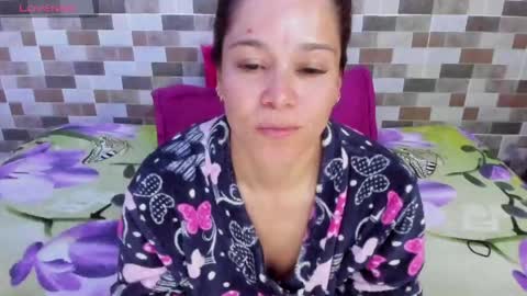 jessimodel independient online show from April 12, 2026, 7:19 pm