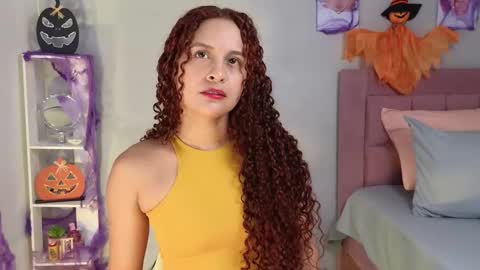 Snapshot of jessica_tom_ chatting on October 31, 2025, 5:14 pm Jessica online show from October 31, 2025, 5:14 pm