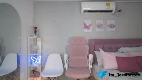 Snapshot of jessica_tom_ chatting on May 14, 2026, 1:07 pm Jessica online show from May 14, 2026, 1:07 pm