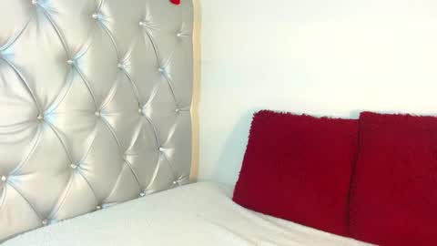 jessicarabbit4 online show from November 12, 2025, 10:20 pm