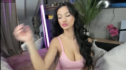 Snapshot of jessicaverse chatting on November 4, 2025, 4:44 am Jess online show from November 4, 2025, 4:44 am