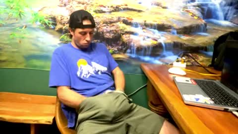 Snapshot of jessiehammerdik chatting on November 5, 2025, 1:38 am Dixon Cider online show from November 5, 2025, 1:38 am